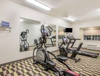 Microtel Inn & Suites By Wyndham Beaver Falls Удобства фото